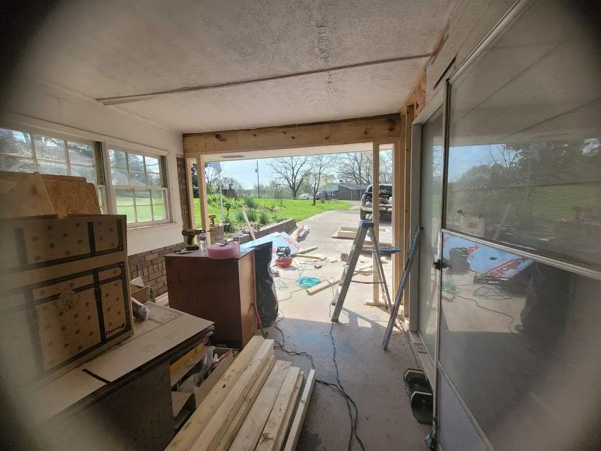 Air movers and dehumidifier for Water Mitigation Services in Frenchtown